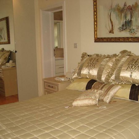 Tali'S House Hotel Londra Esterno foto